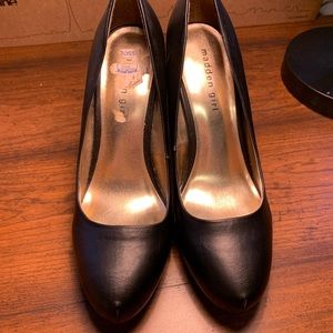 Madden Girl Black Pumps